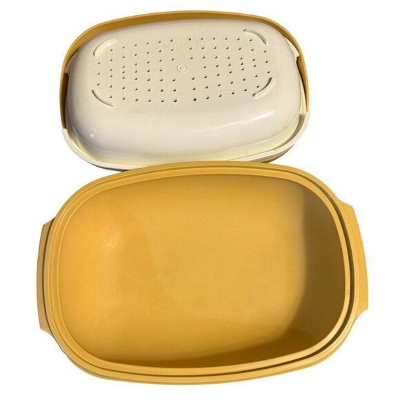 Vintage Yellow Tupperware Oval Steamer With Lid & Strainer Insert Microwave-Safe - Picture 4 of 5